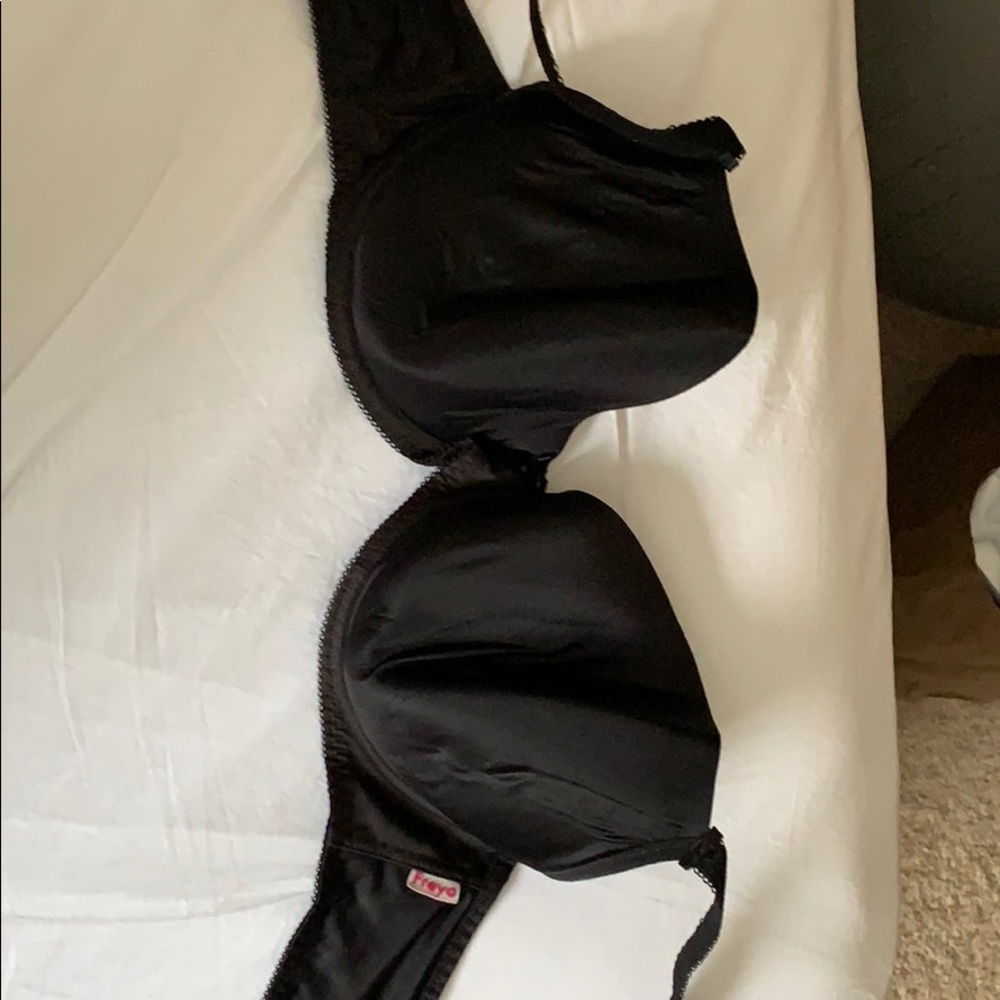 Freya T-shirt Bra 38E